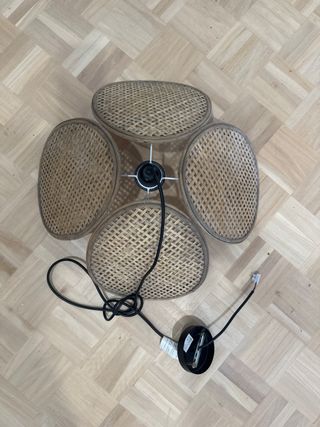 Lámpara de bambú y madera nueva