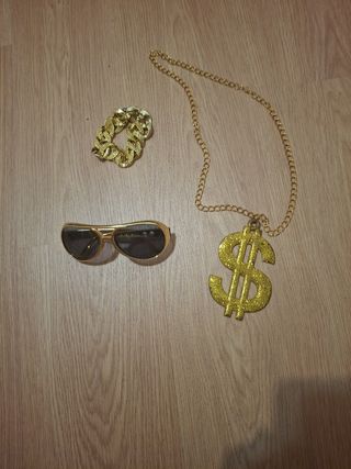 Collar,pulsera,gafa