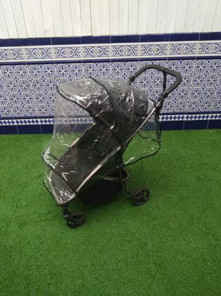 Cochecito BabyHome estirable y plegable.