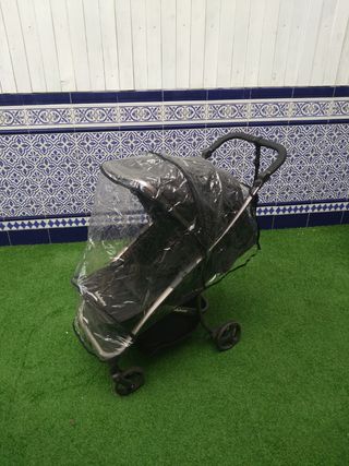 Cochecito BabyHome estirable y plegable.