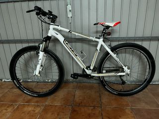 Bicicleta BH Spike 26 Shimano SLX