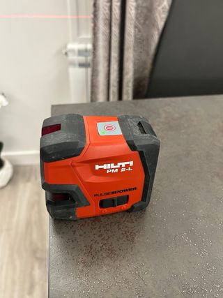Nivel Láser Hilti PM 2-L Nuevo Exposición