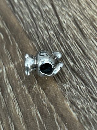Stitch Pandora Charm Plata y Morado