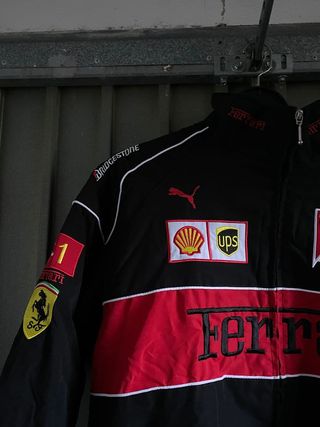 ✅ Chaqueta Marlboro Negra Ferrari Retro F1 Vintage