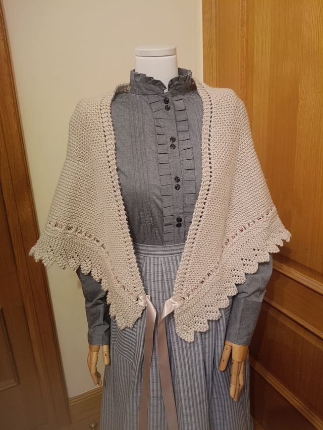 Eskuz egindako tokilla/ Toquilla hecha a mano