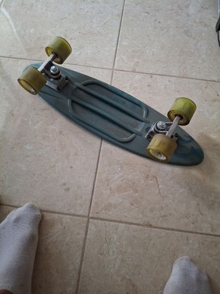 Monopatín vintage camuflaje verde