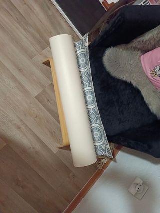Suelo vinilo rollo imitación baldosa 