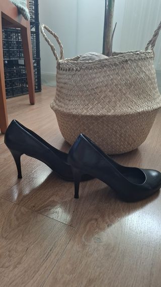 Zapatos de piel negros talla 41