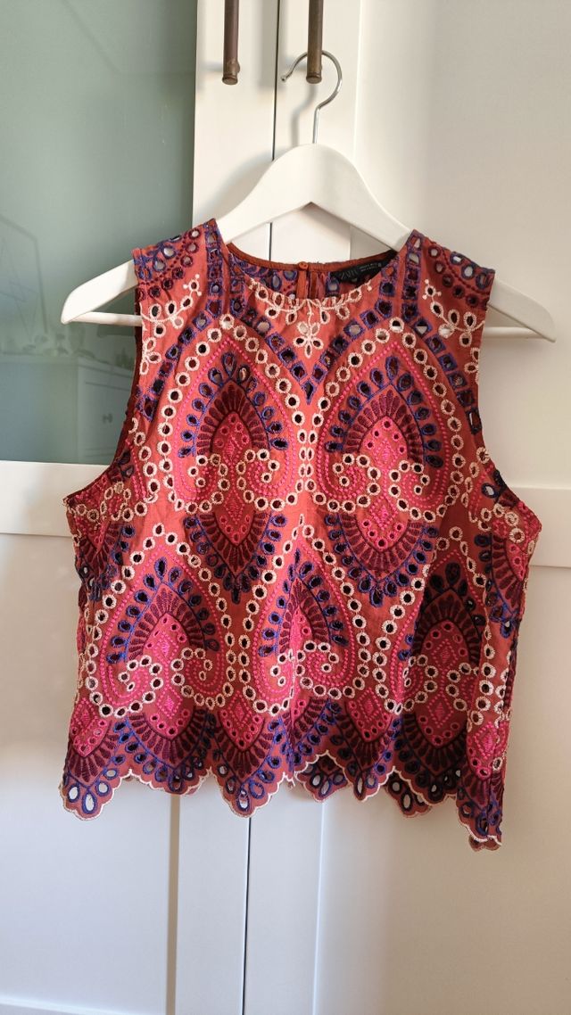Top viral bordados Zara