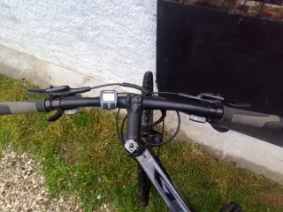 Bicicleta Megamo Negra con Detalles Verde.