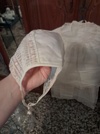 Vestido blanco bautizo con capa y gorro
