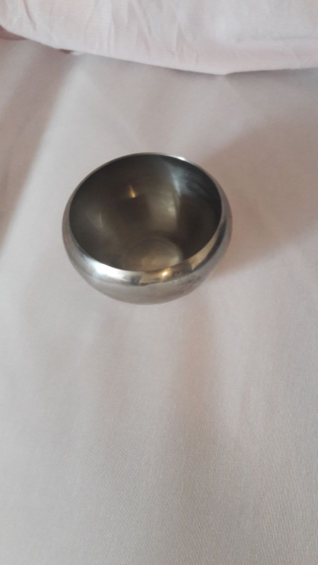 Cuenco tibetano de metal