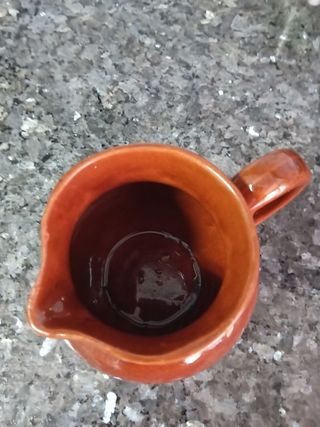 Jarrita de barro para aceite