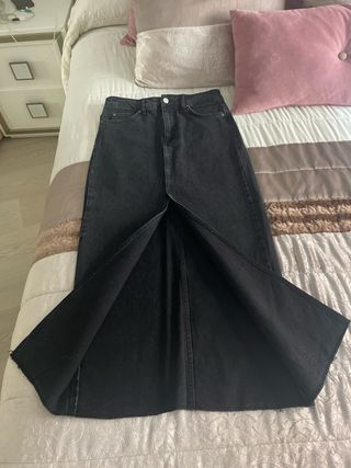Falda larga vaquera negra Stradivarius T34