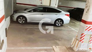 Garaje en venta en Centre en Hospitalet de Llobregat, L´