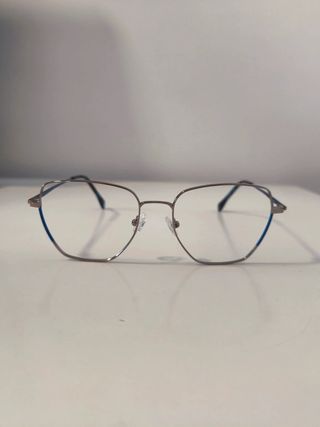 Montura de gafas metálicas sin estrenar
