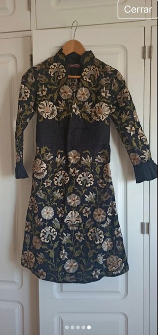 Vestido de fiesta bordado