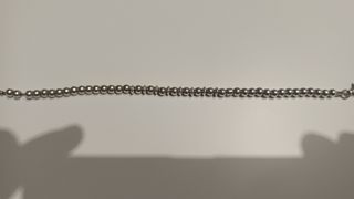 Pulsera de bolitas plateada