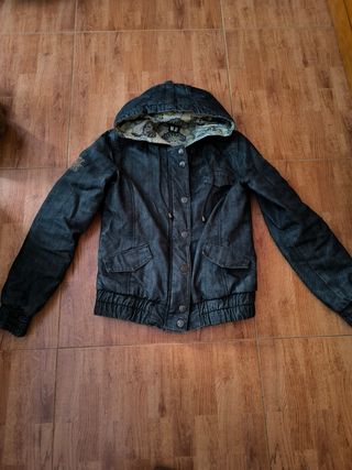 Chaqueta Vaquera con Capucha