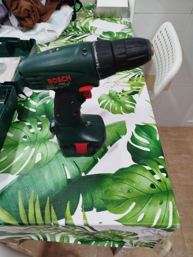 Taladro Bosch PSR 12 a batería