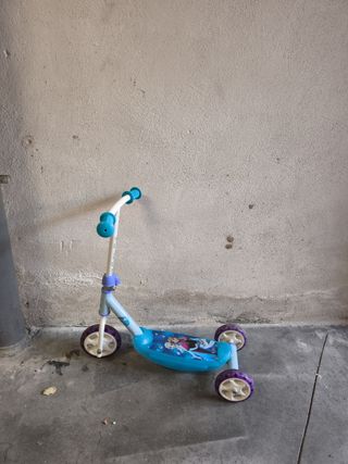 Patinete infantil Frozen