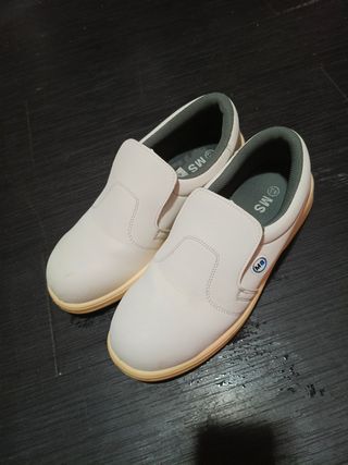 Zapatos de seguridad blancos talla 43