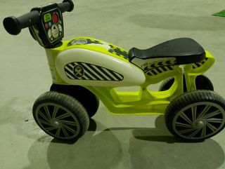 Moto de equilibrio Guardia Civil Tráfico. 