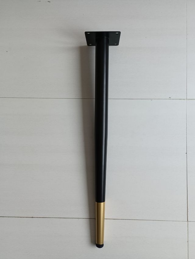 16 Patas de Silla Metálicas Negras y Doradas