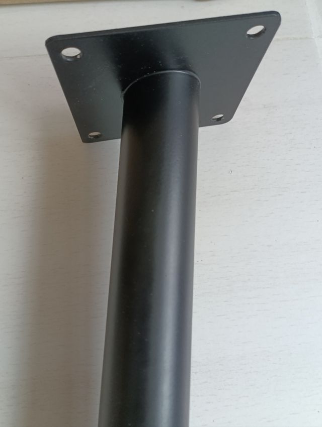 16 Patas de Silla Metálicas Negras y Doradas