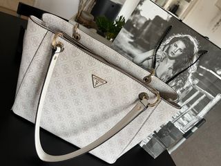 Bolso Guess Beige