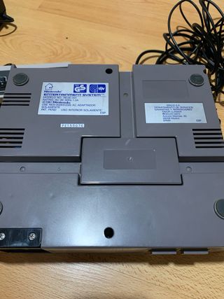 Nintendo NES COMPLETA con mandos y cables