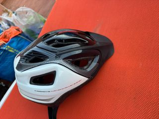 4 Cascos de Bicicleta , uno infantil 