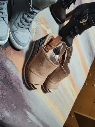 Lote de Zapatos y Bambas