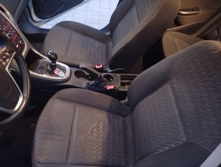 Opel Astra 2012