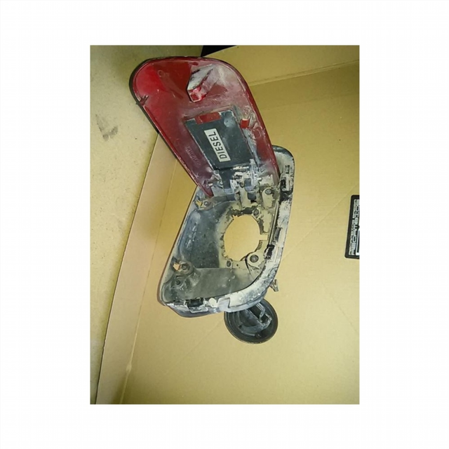 Tapa Exterior Deposito Renault Laguna II (