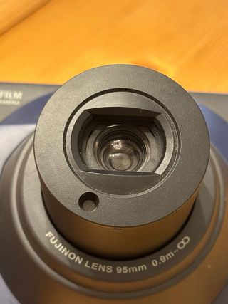 Fujifilm Instax 100 – Cámara Instantánea Vintage