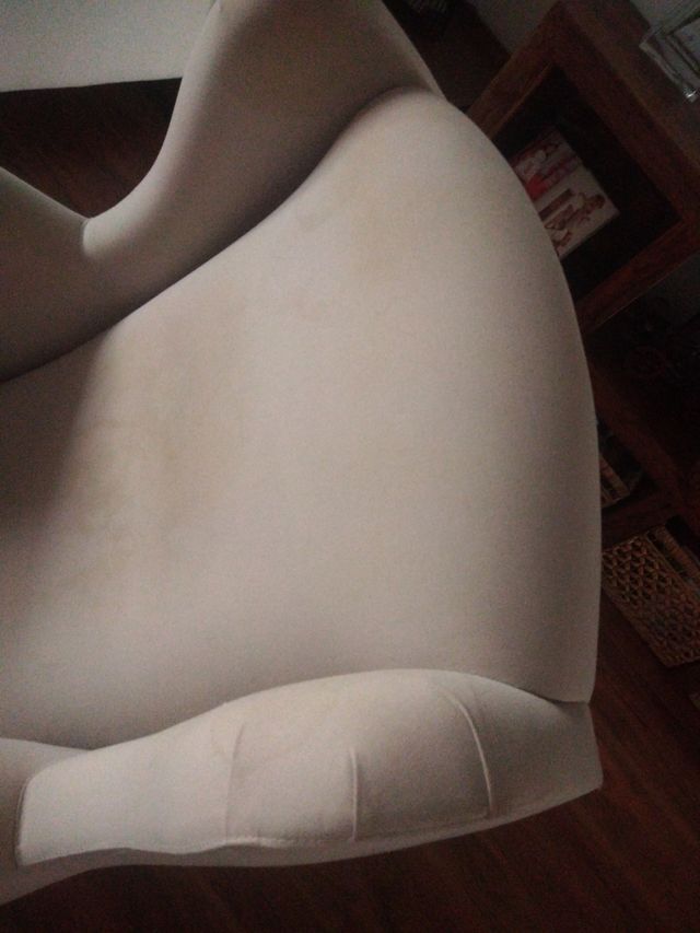 Sillón lactancia  orejero beige . Balancin