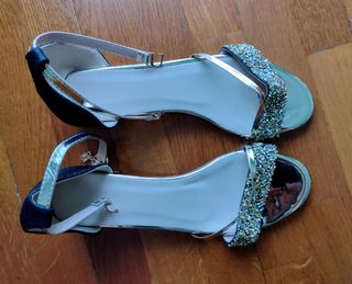 Sandalias Verano Talla 40 Negro y Dorado