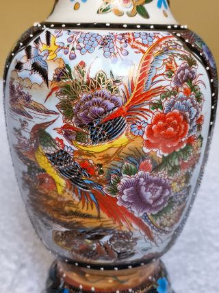 2 JARRONES DE  COLORES PORCELANA CHINA DECORATIVOS