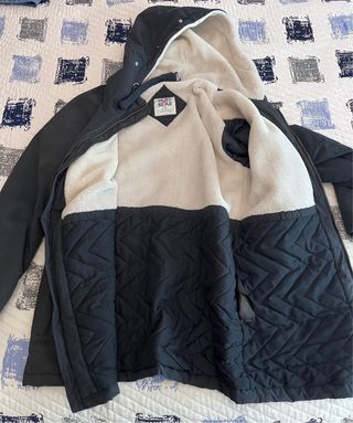 Cazadora Pull&Bear gris