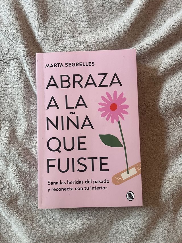Abraza a la niña que fuiste