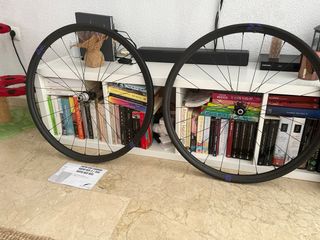 Ruedas Fulcrum Rapid Red Carbon cult