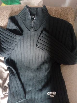 Jersey WEST chico cuello alto cremallera talla L