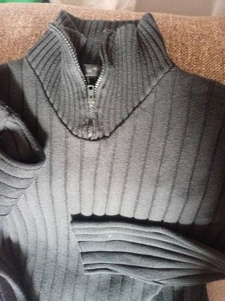 Jersey WEST chico cuello alto cremallera talla L