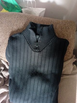 Jersey WEST chico cuello alto cremallera talla L