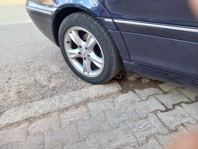 Mercedes-Benz Classe C (206) 2002