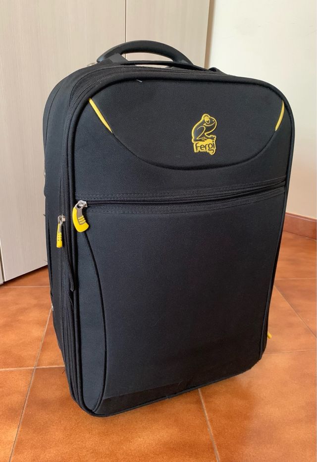 Valigia nera Fergi NUOVA