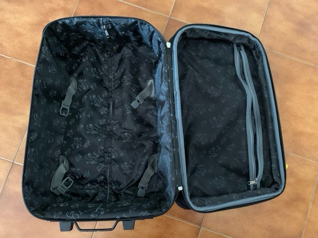 Valigia nera Fergi NUOVA