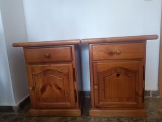 Mesitas de noche rústicas de madera maciza