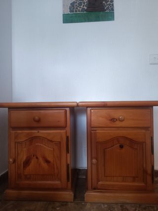 Mesitas de noche rústicas de madera maciza